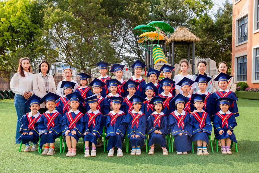 西安幼儿园毕业合影拍摄