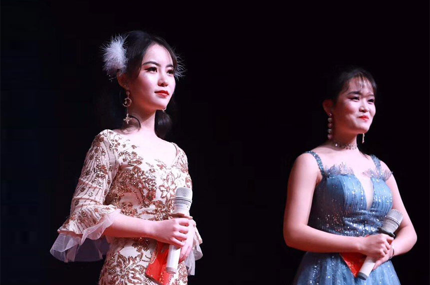 宝鸡年会主持人