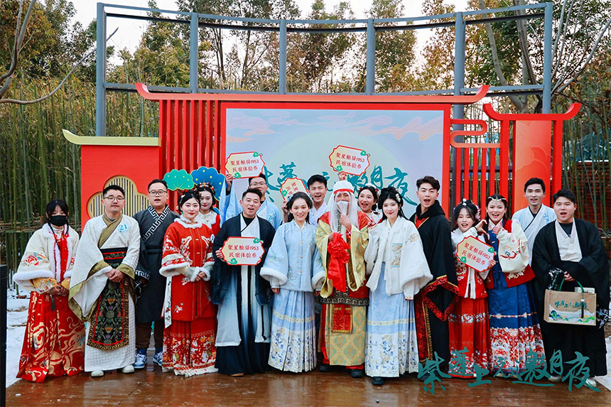 西安年会汉服租赁