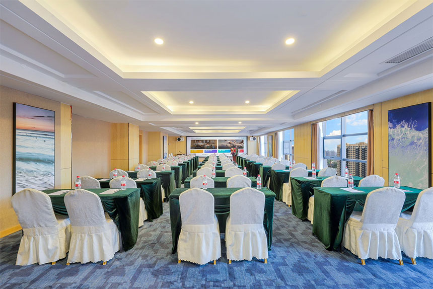 唐岛酒店二号会议室