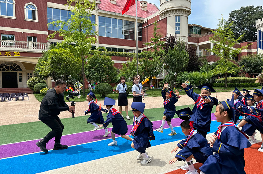 西安幼儿园毕业合影拍摄