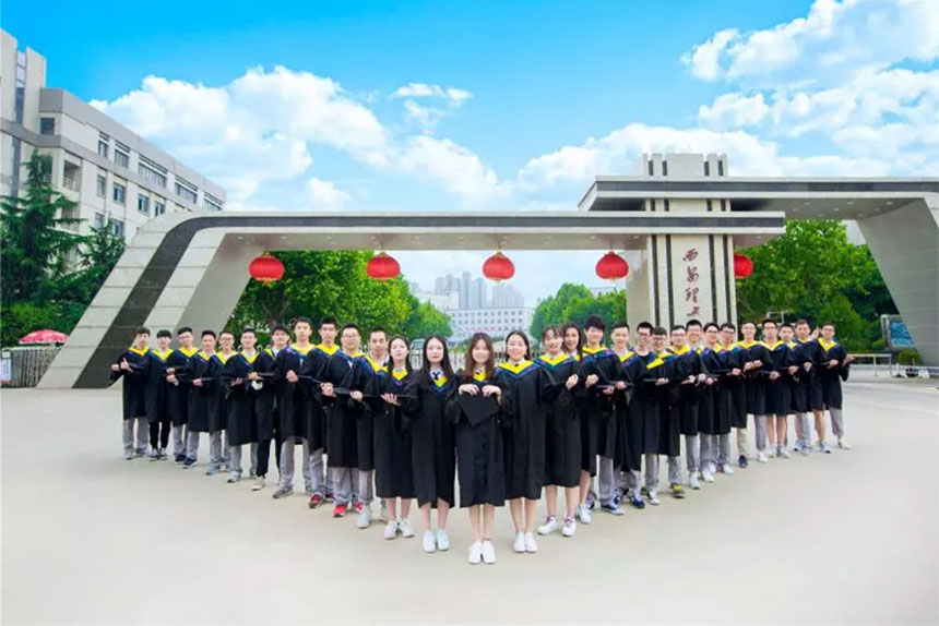 西安学校毕业写真拍摄
