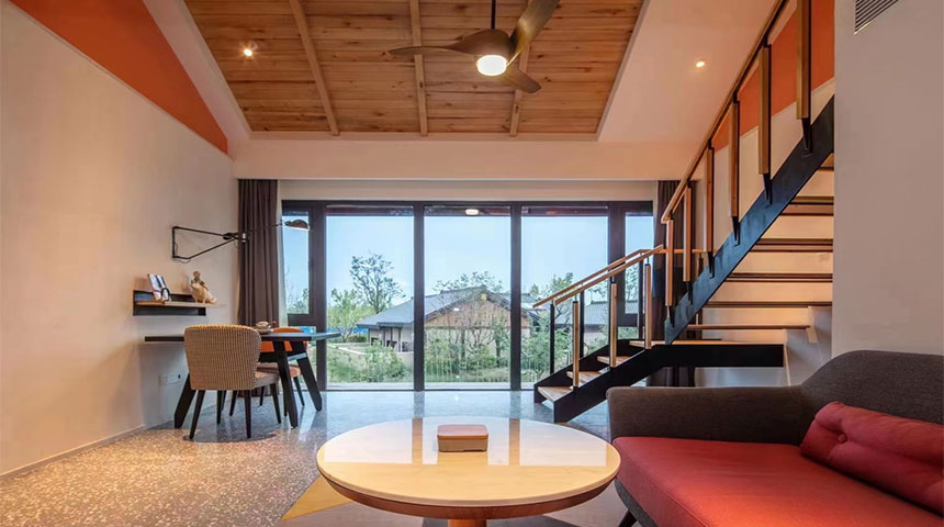 与鹿跃层大床房